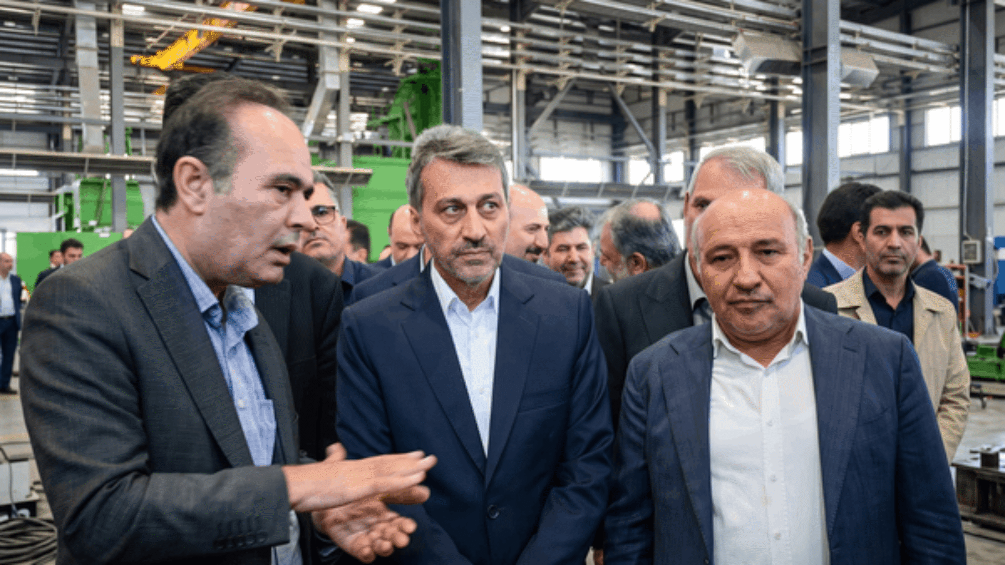 بازدید حسین فروزان از کارخانه تولید ترانسفورماتور نیرو ترانسفو صبا