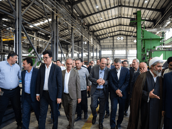 بازدید دبیر شورایعالی مناطق آزاد از کارخانه تولید ترانسفورماتور نیرو ترانسفو صبا